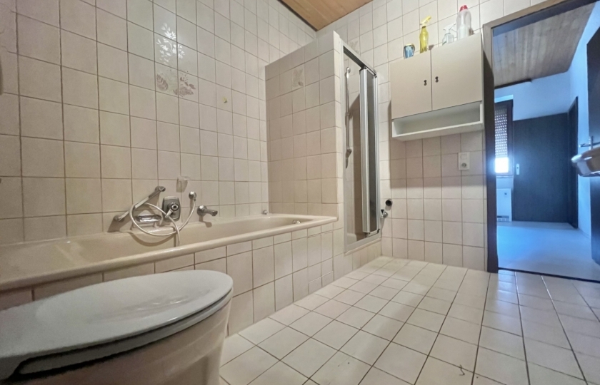 Image 17002/5
