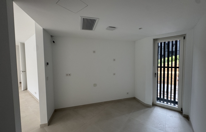 Image 47834/6
