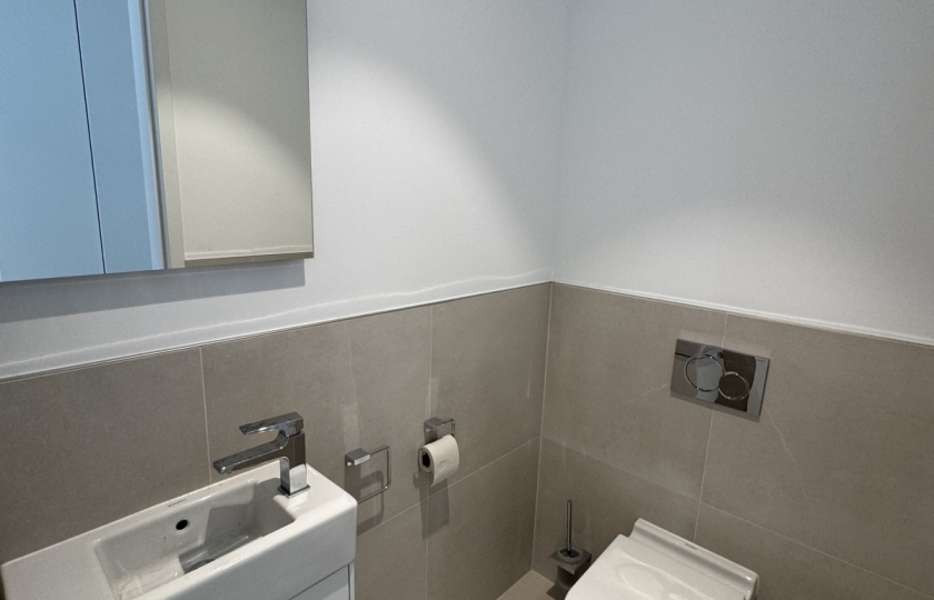 Image 47837/9