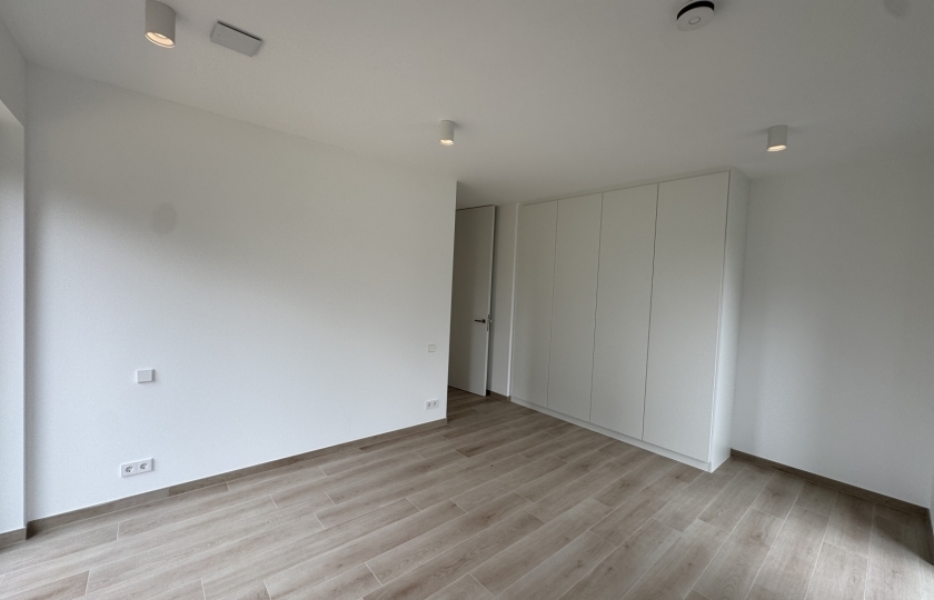 Image 47842/14