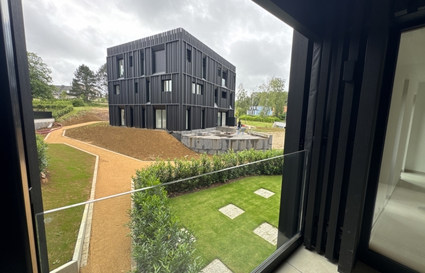 Image 47882/18