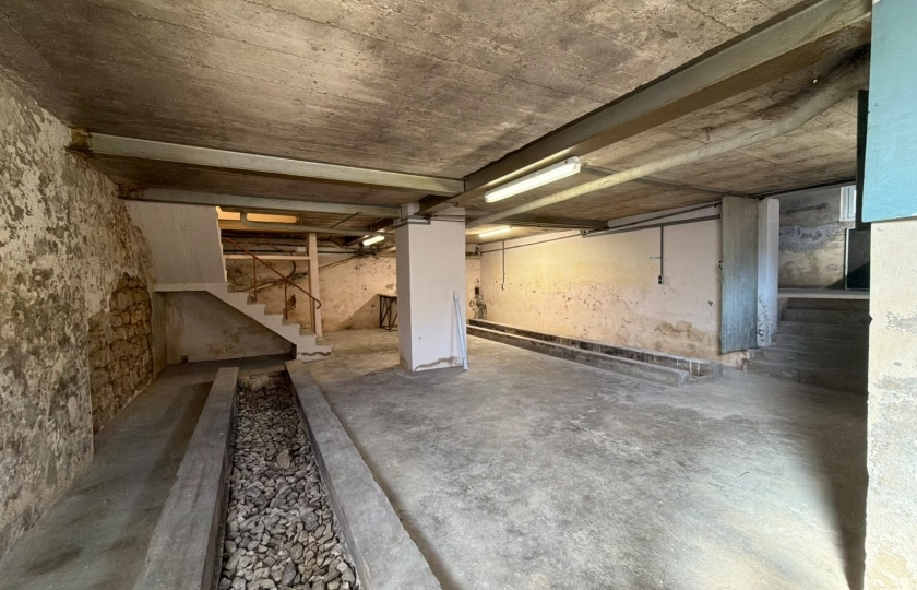 Image 49357/24